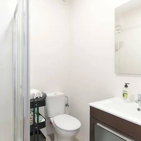 Lejlighed Atico Soleado Con Terraza - Cerca Del Camp Nou Y La Feria De Barcelona L'Hospitalet de Llobregat