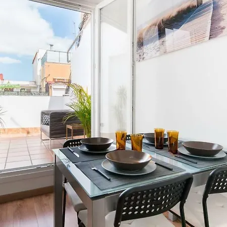 Atico Soleado Con Terraza - Cerca Del Camp Nou Y La Feria De Barcelona דירה הוספיטלט דה יוברגאט
